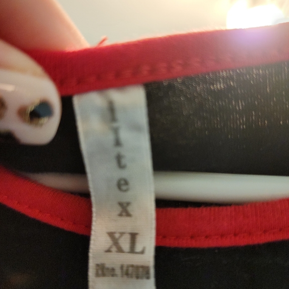 Blessed red, black & leopard top XL - Picture 4 of 4